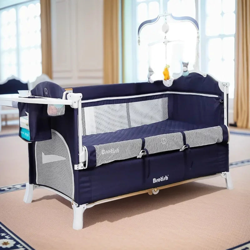 berceau pour cododo bleu dans salon