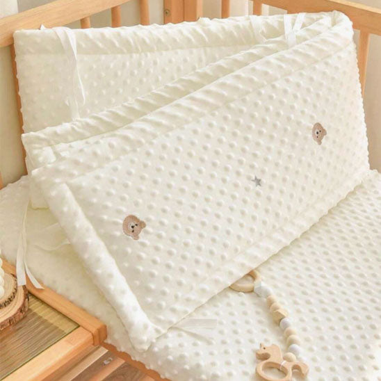 tour-de-lit-bébé-beige-oursons-reversible