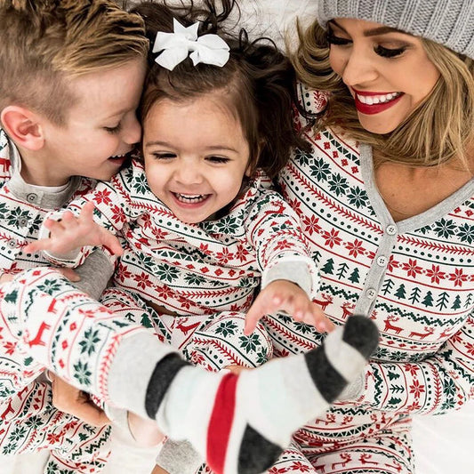 Pyjamas De Noël Famille Assortis – Père, Mère, Enfant & Bébé – Stop Elfing Around