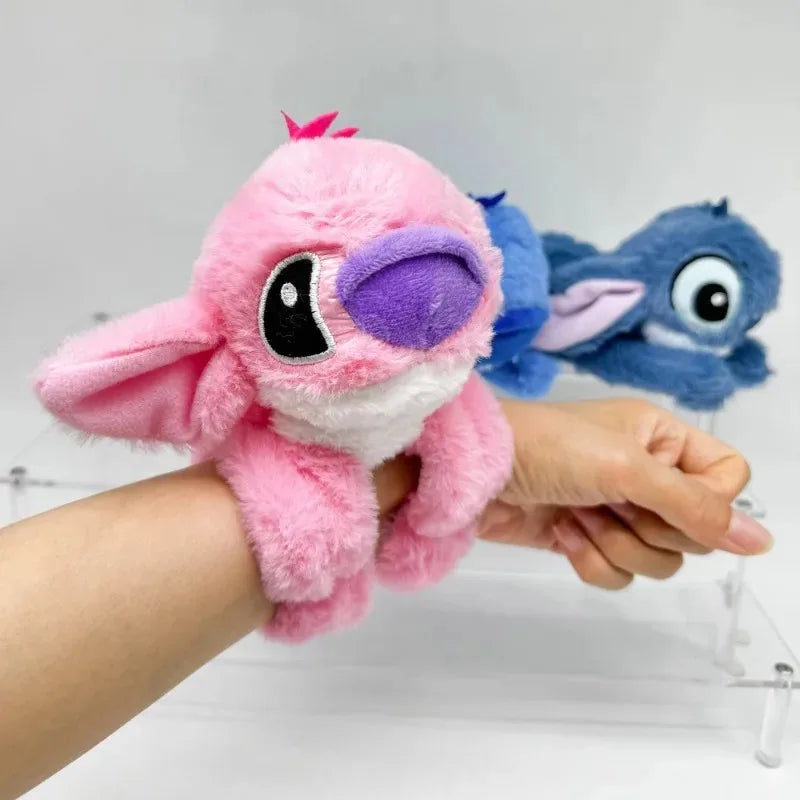Peluche Stitch | Tour de bras amical™