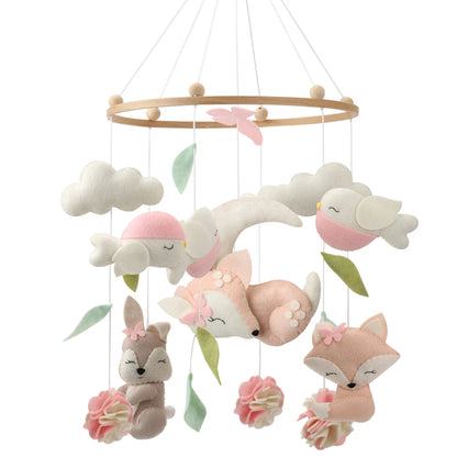 Mobile bébé | Cerfs et lapins dans les nuages™