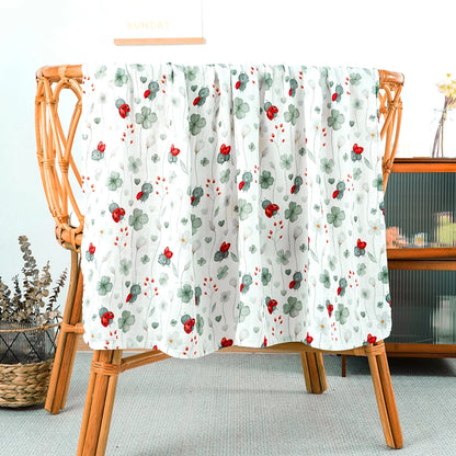 couverture-bébé-bambou-motifs-coccinelle