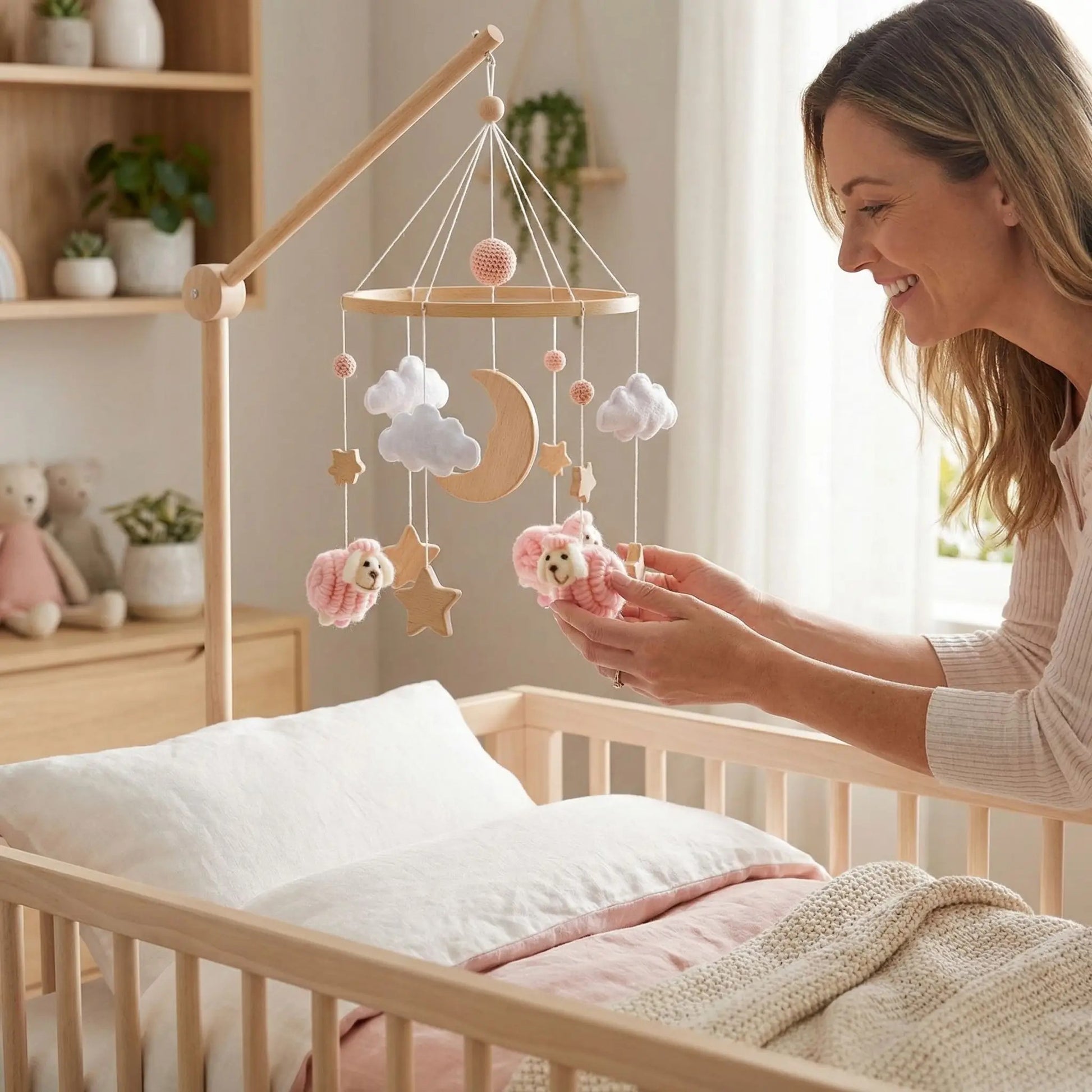 mobile bebe fille rose moutons