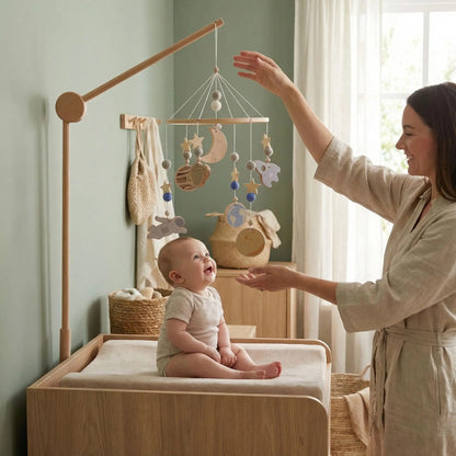 mobile pour bebe en bois musical spatial