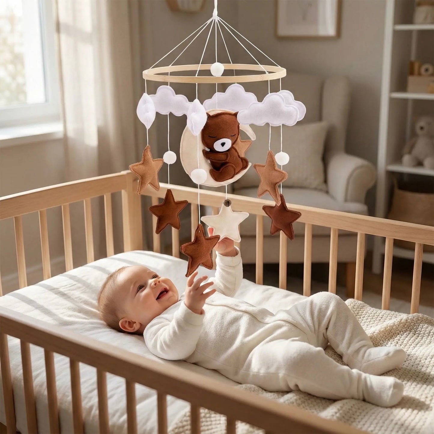 mobile pour bébé ourson brun