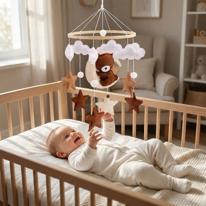 mobile pour bébé ourson brun