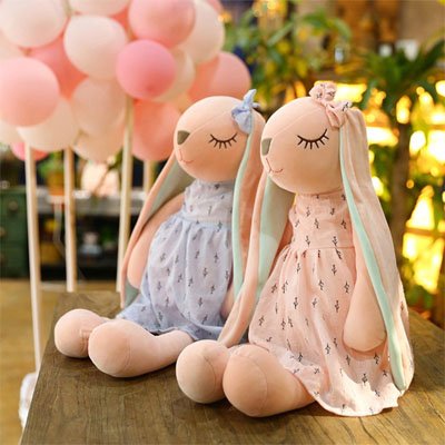 peluche lapin reconfortant