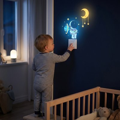 Stickers muraux chambre astronaute lumineux