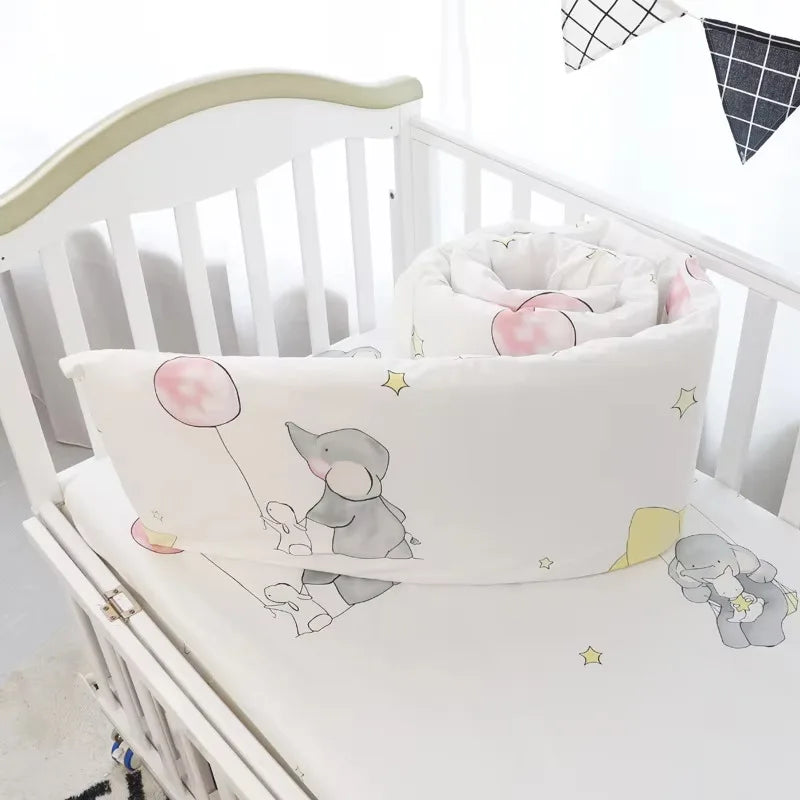 tour de lit une pièce éléphant et ballon