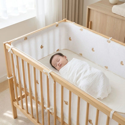 tour de lit respirant pour éviter surchauffe